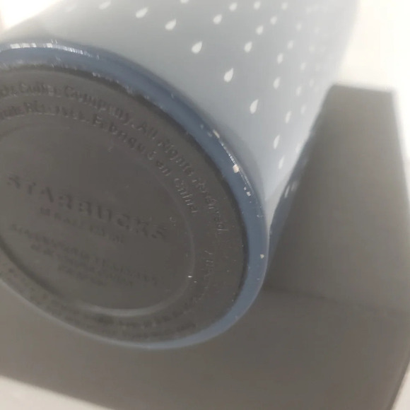 Starbucks Tall Blue Stainless Coffee Tumbler with Umbrella a d Raindrops. - Picture 10 of 10